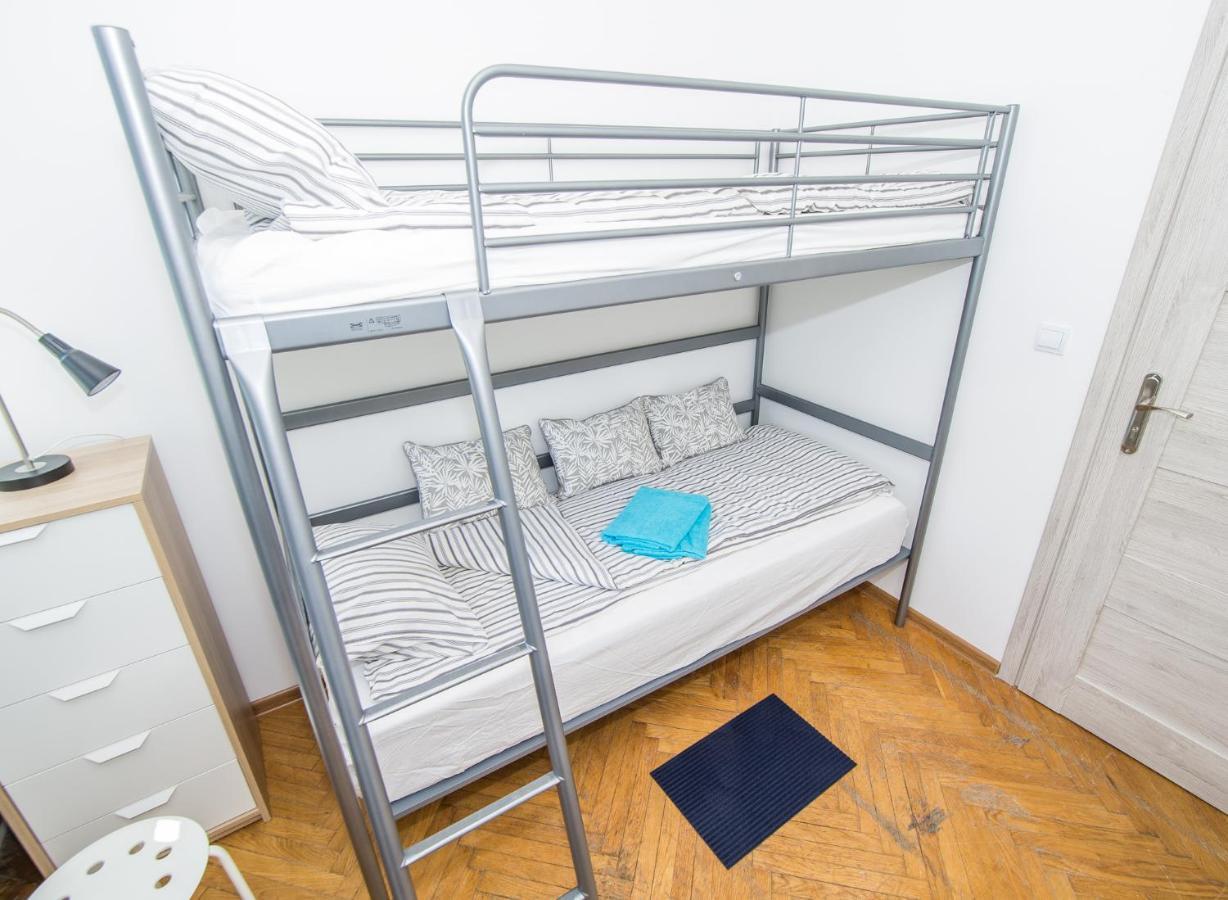 Uwh Hostel グダニスク エクステリア 写真